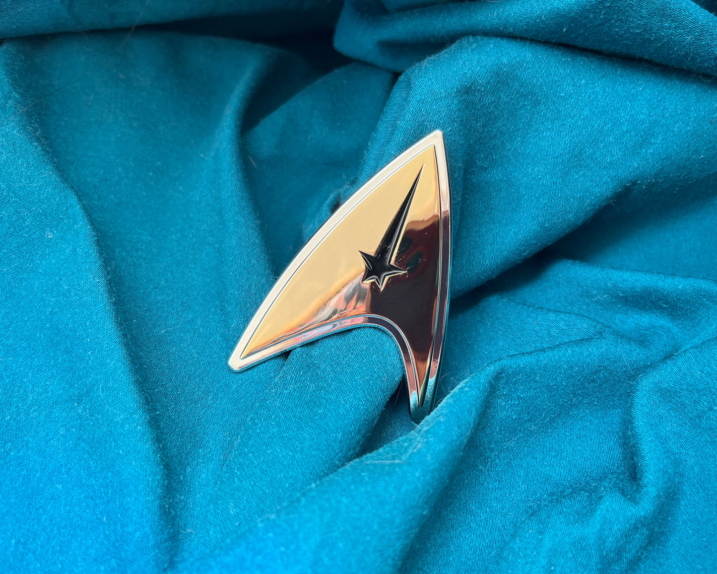 Starfleet Badge cosplay prop