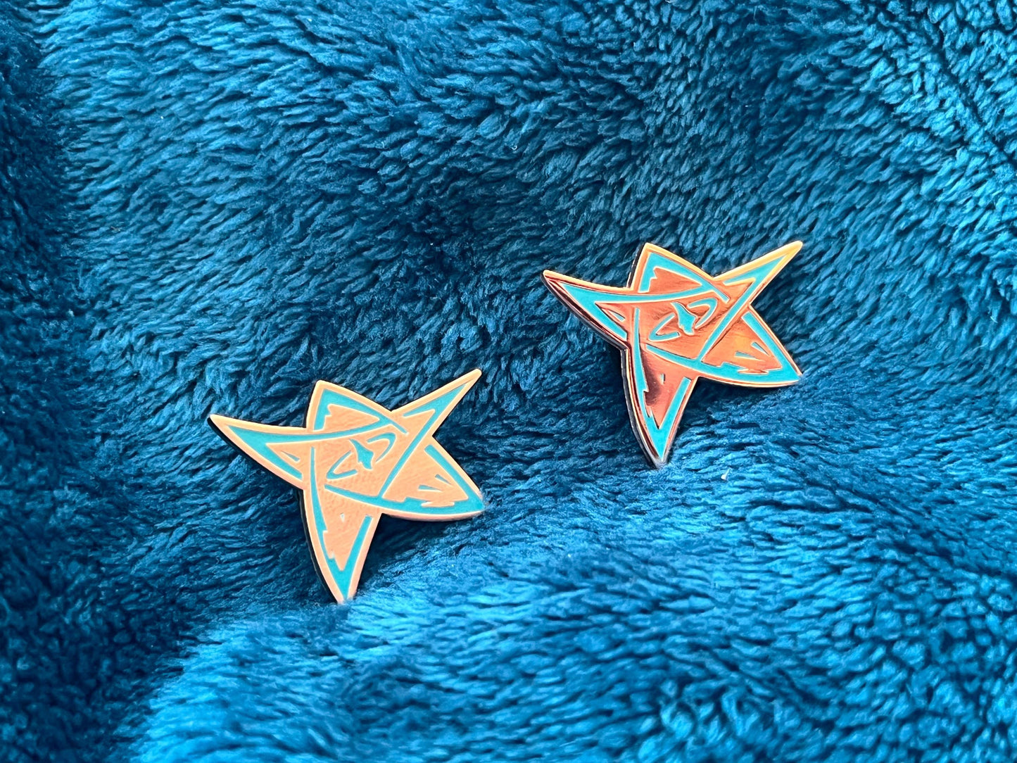 Elder Sign Star Glowing in the Dark Enamel Pin