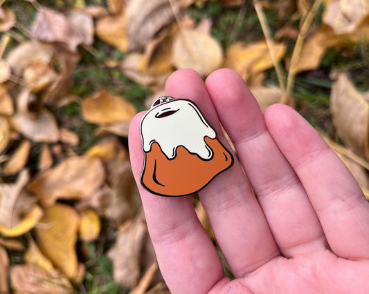 Sweetroll Hard Enamel Pin